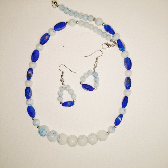 Blue and White Marble-Style Glass bead Necklace and Earring set - Picture 4 of 8
